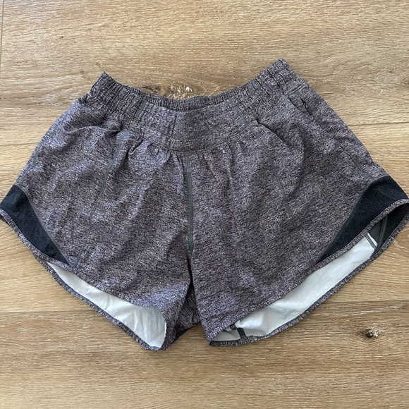 Lululemon Hotty Hot Short - Picture 4 of 4